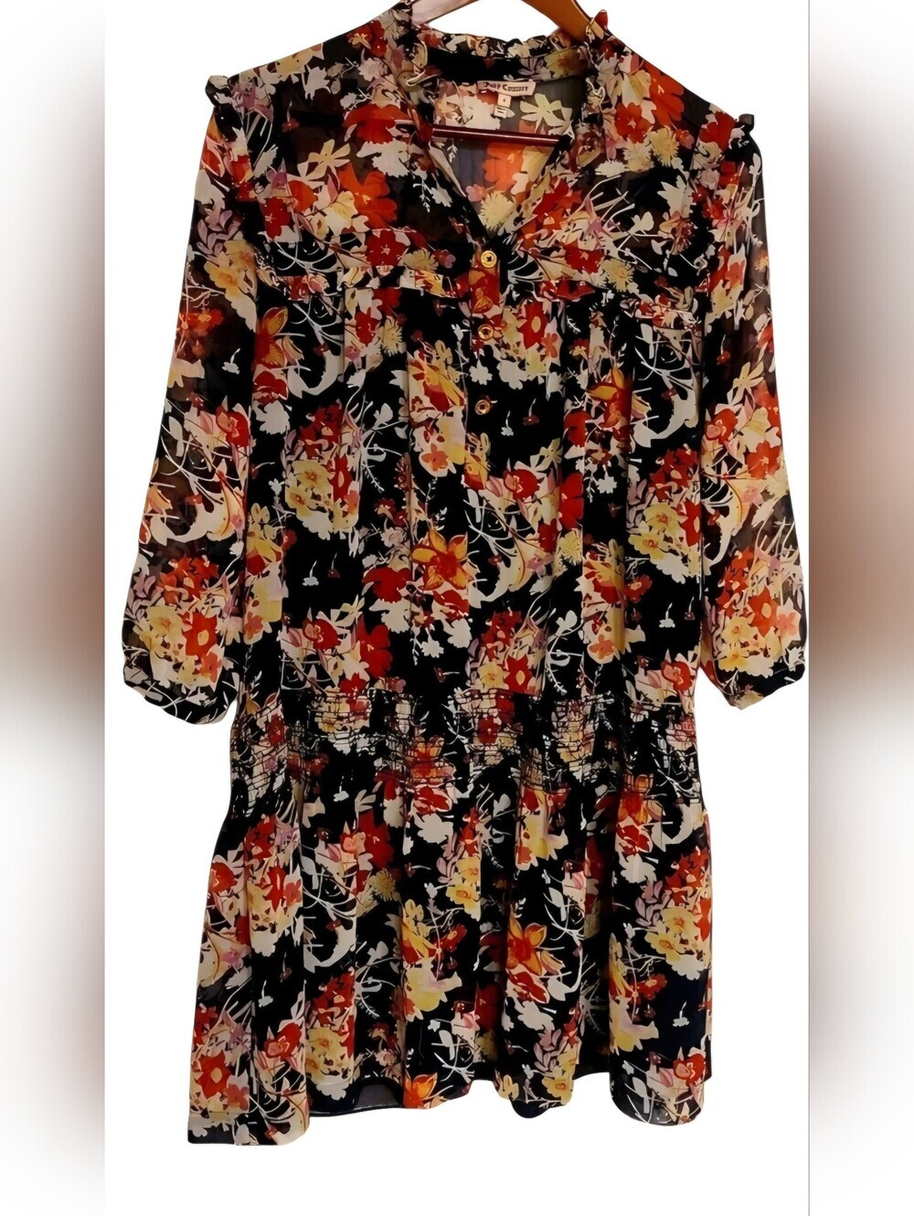 Like New JUICY COUTURE dress size 6. Sheer floral overlay w/ lining under bodice